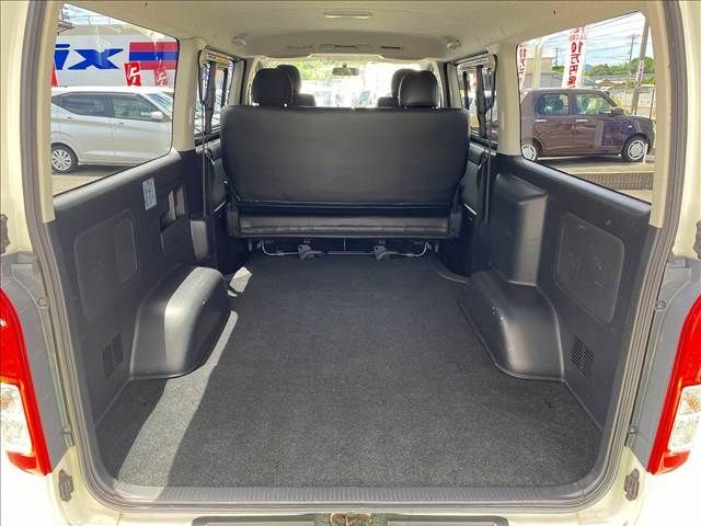 TOYOTA REGIUSACE van 4WD 2015