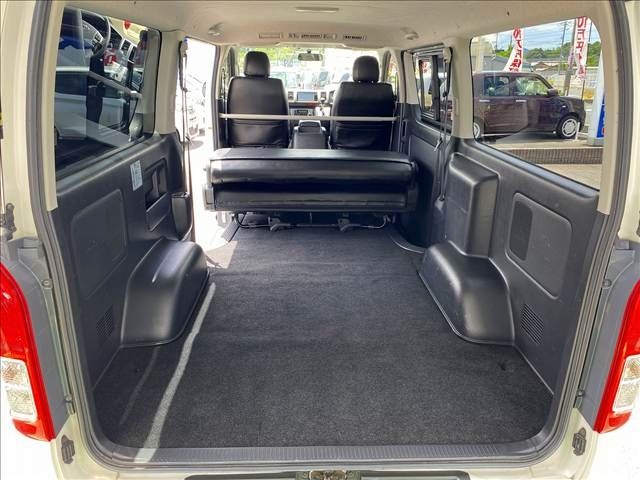 TOYOTA REGIUSACE van 4WD 2015