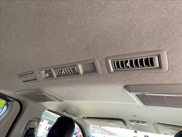 TOYOTA REGIUSACE van 4WD 2015