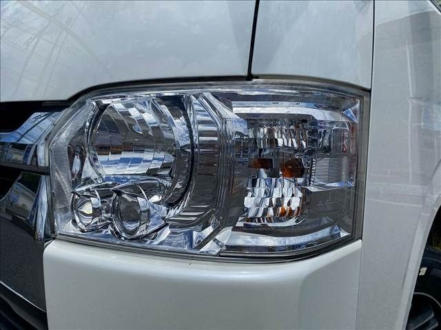 TOYOTA REGIUSACE van 4WD 2015