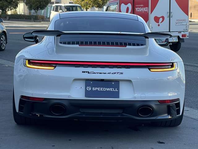 PORSCHE PORSCHE 911 2023