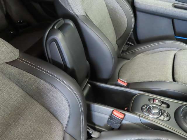 BMW MINI COOPER D CROSSOVER 2023