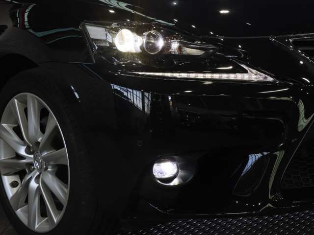 TOYOTA LEXUS IS300h 2014