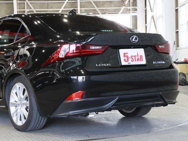 TOYOTA LEXUS IS300h 2014