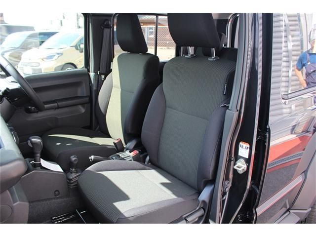 SUZUKI JIMNY NOMADE 2025