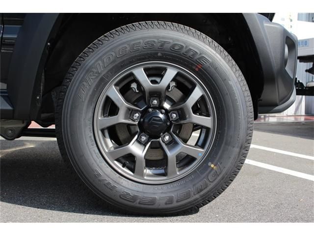 SUZUKI JIMNY NOMADE 2025