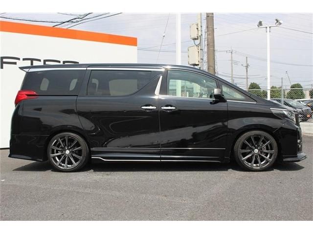 TOYOTA ALPHARD 2017