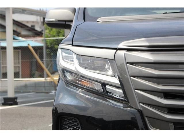 TOYOTA ALPHARD 2017