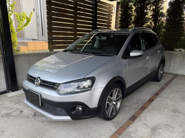 VOLKSWAGEN VOLKSWAGEN CROSS POLO 2011