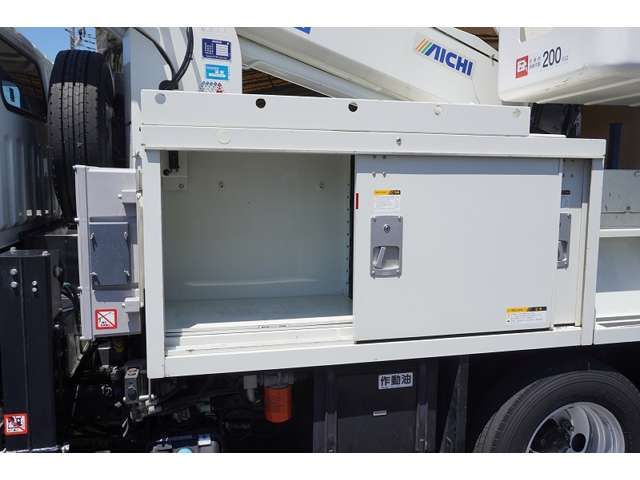 MITSUBISHI CANTER 2017