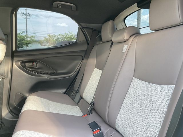 TOYOTA YARIS HYBRID 2021