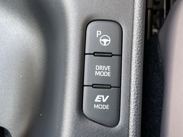 TOYOTA YARIS HYBRID 2021