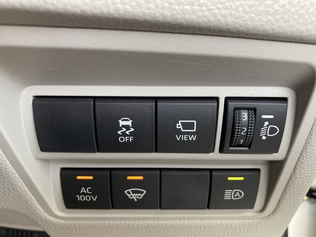 TOYOTA YARIS HYBRID 2021