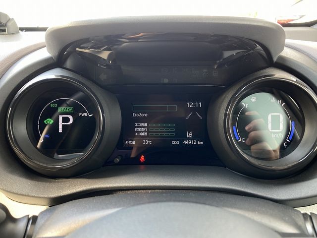 TOYOTA YARIS HYBRID 2021