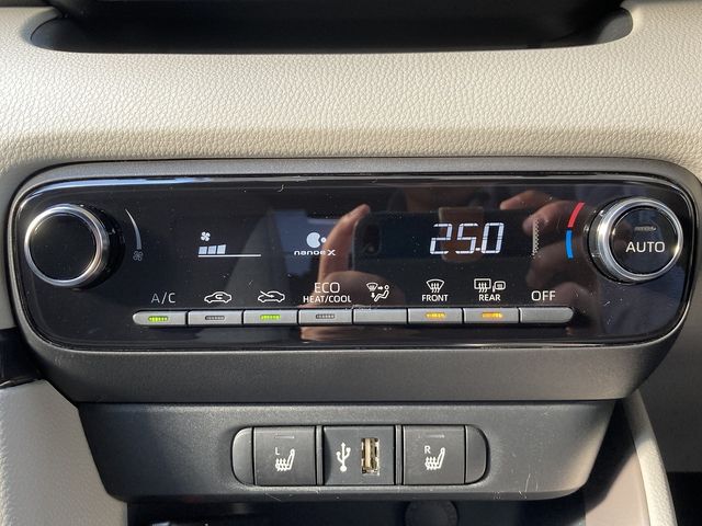 TOYOTA YARIS HYBRID 2021