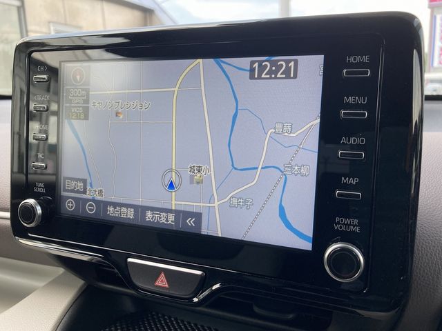 TOYOTA YARIS HYBRID 2021