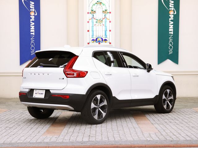 VOLVO VOLVO XC40 2022
