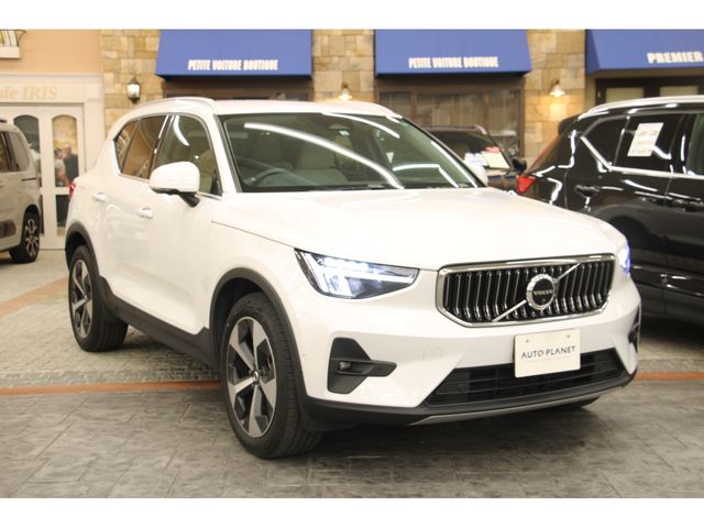 VOLVO VOLVO XC40 2022