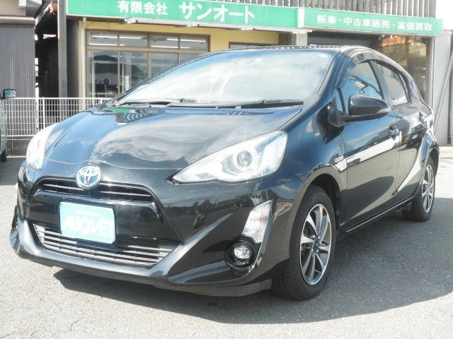 TOYOTA AQUA 2016