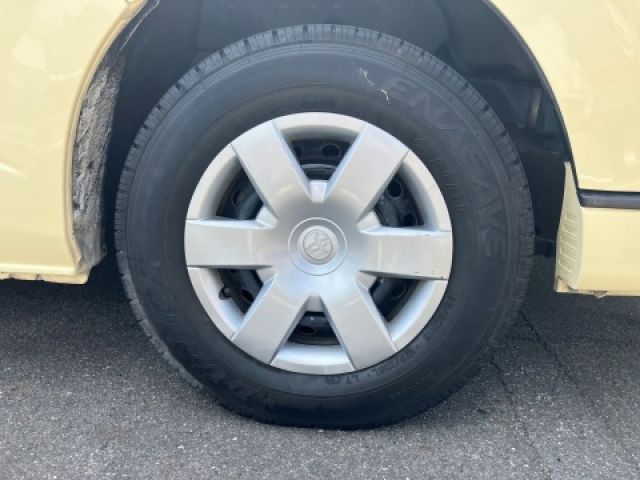 TOYOTA HIACE COMMUTER 2010