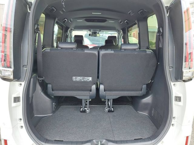 TOYOTA ESQUIRE HYBRID 2019