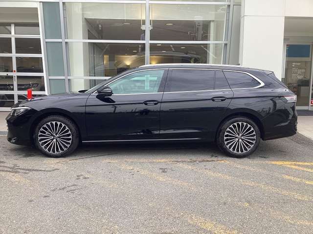 VOLKSWAGEN VOLKSWAGEN PASSAT wagon 2025