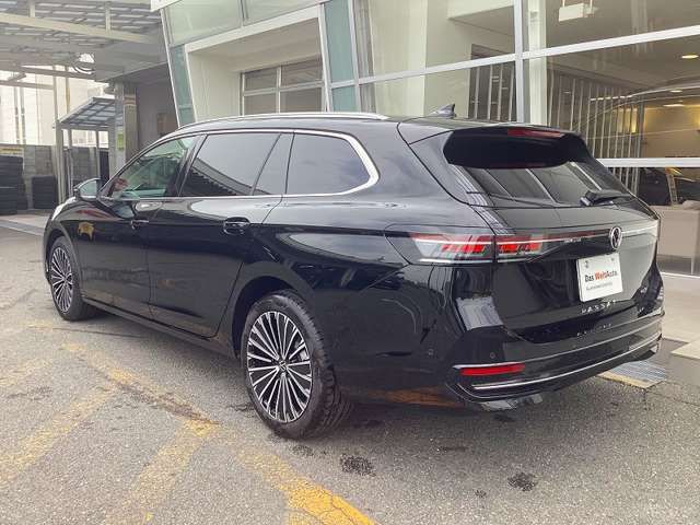VOLKSWAGEN VOLKSWAGEN PASSAT wagon 2025