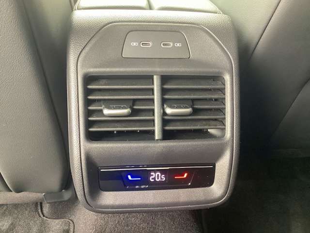 VOLKSWAGEN VOLKSWAGEN PASSAT wagon 2025