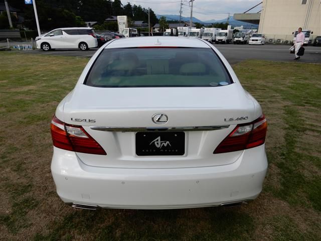 TOYOTA LEXUS LS460 2009