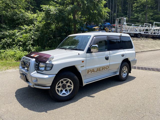 MITSUBISHI PAJERO wagon 1997