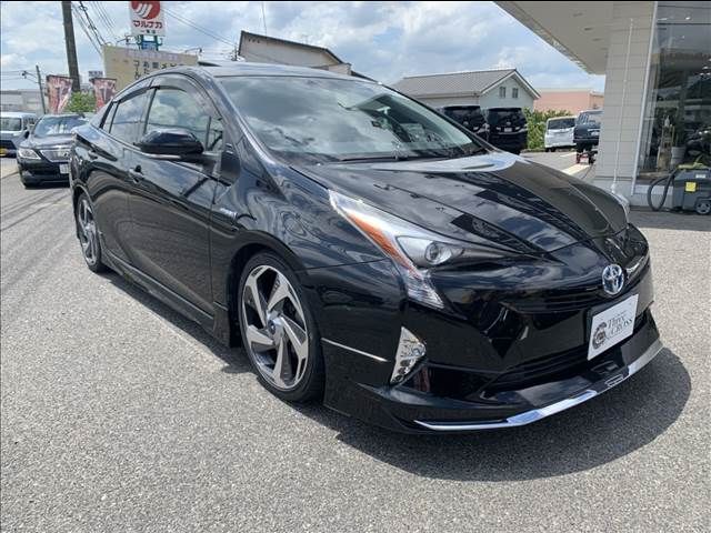 TOYOTA PRIUS 2016