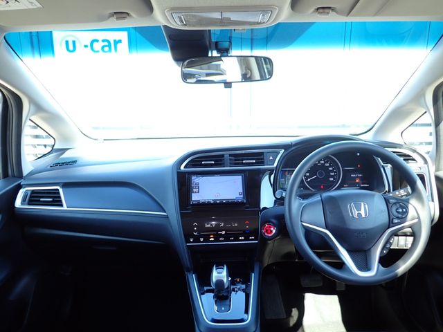 HONDA SHUTTLE HYBRID 2022