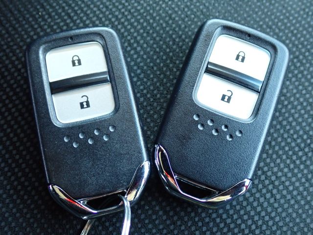 HONDA SHUTTLE HYBRID 2022