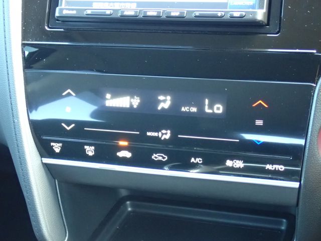 HONDA SHUTTLE HYBRID 2022