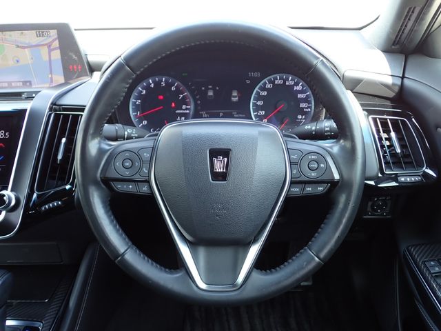 TOYOTA CROWN sedan 2020