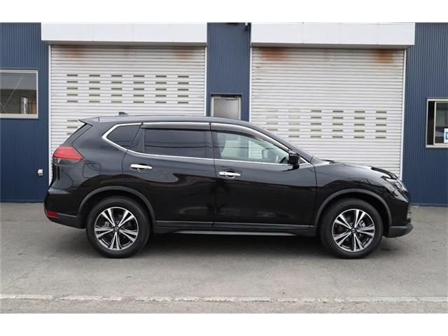 NISSAN X-TRAIL 4WD 2018