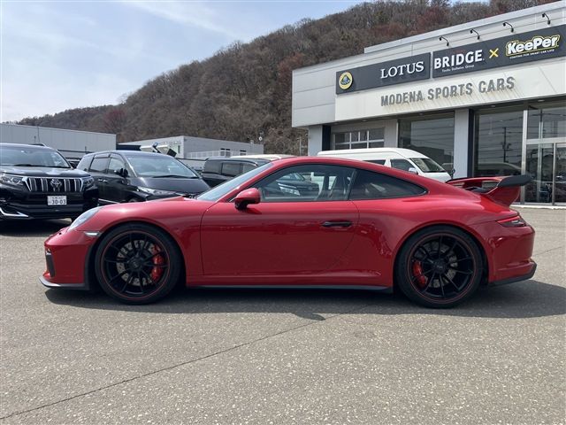 PORSCHE PORSCHE 911 2018