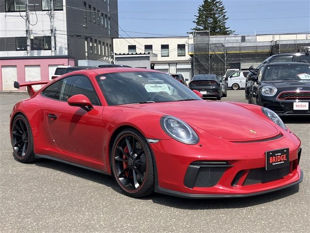 PORSCHE PORSCHE 911 2018