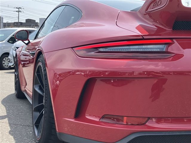 PORSCHE PORSCHE 911 2018