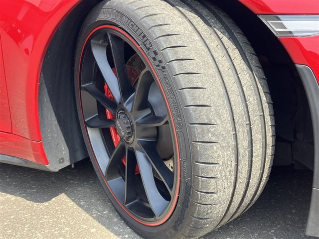 PORSCHE PORSCHE 911 2018