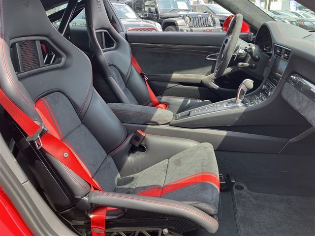 PORSCHE PORSCHE 911 2018