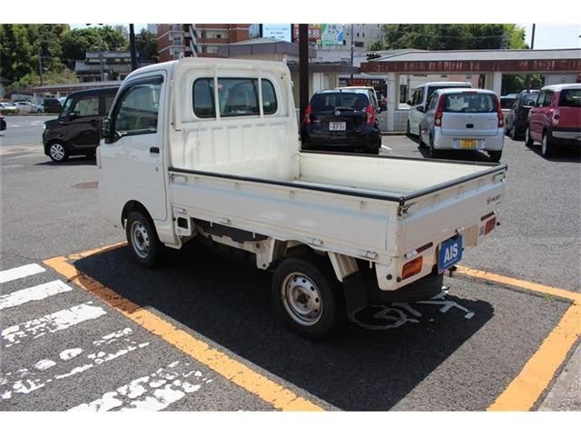 DAIHATSU HIJET truck 4WD 2015