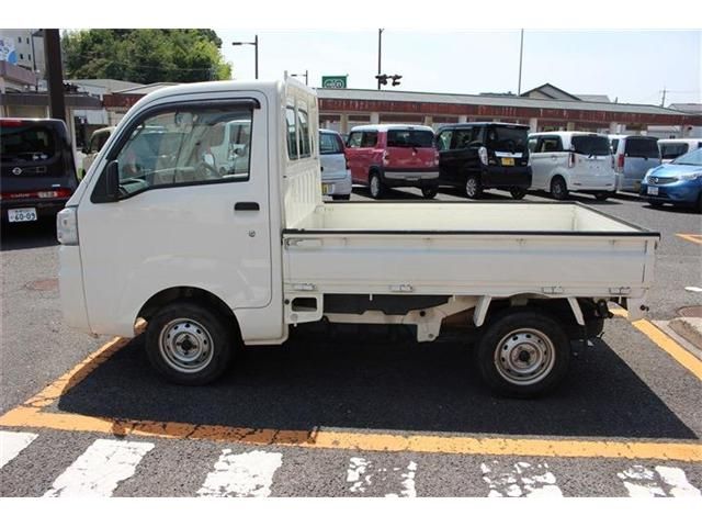 DAIHATSU HIJET truck 4WD 2015