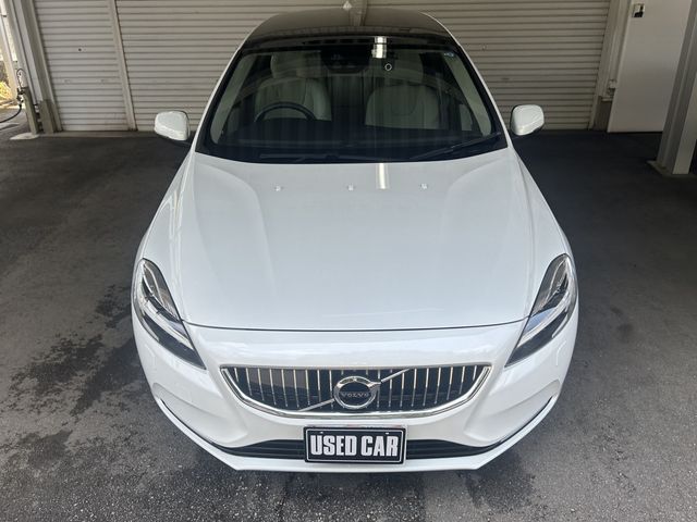 VOLVO VOLVO V40 2019