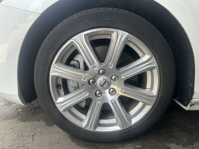 VOLVO VOLVO V40 2019