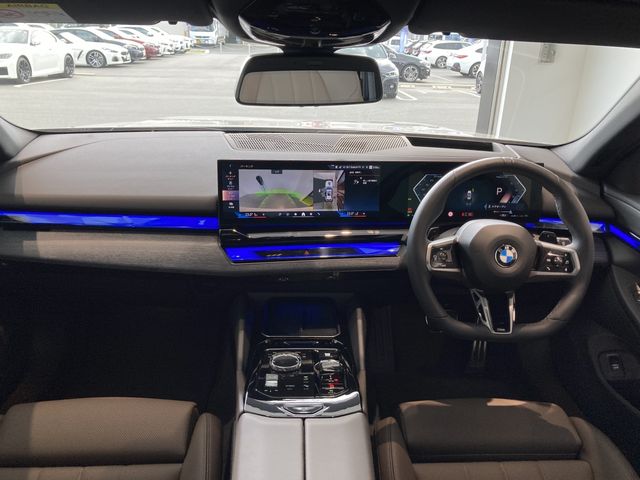 BMW BMW 5series TOURING 2025