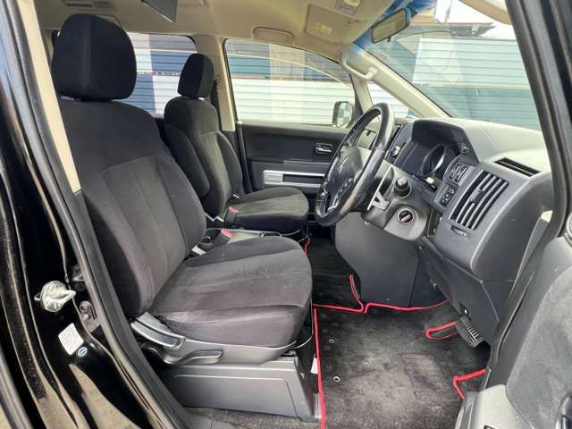 MITSUBISHI DELICA D:5 4WD 2016