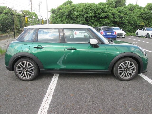 BMW MINI COOPER 5DOOR 2025