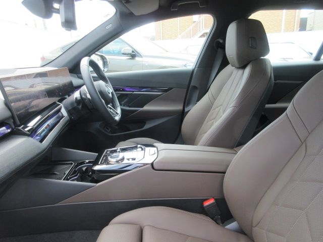 BMW BMW 5series TOURING 2024