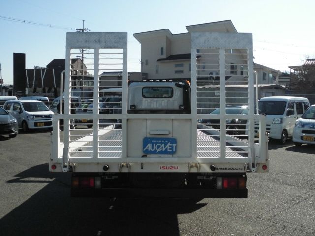 ISUZU ELF 2017